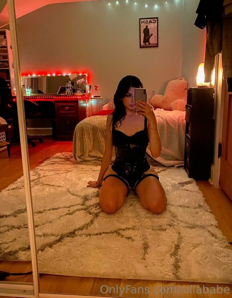 sillababe nude model gallery