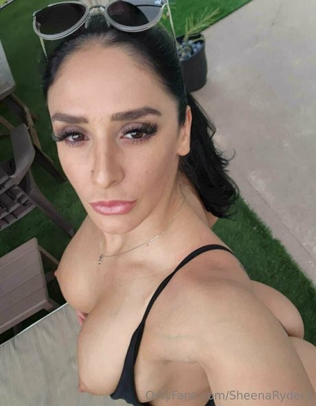 sheenaryder1 hot model picture