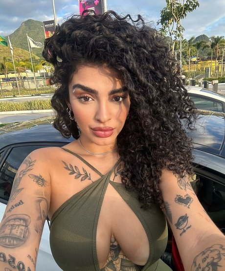 biancaoficial best star photo