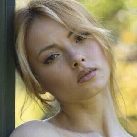 Sophie Ia Sage star perfect pic