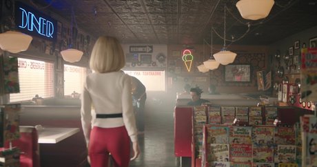 Kiernan Shipka model hot pics
