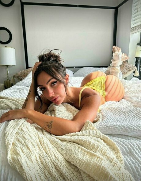 anjalikara of pretty pornstar pics