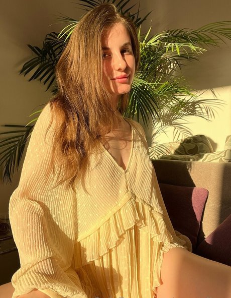 girl onlyfans pornos images