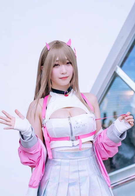 iorimoe five pornstar naked pictures