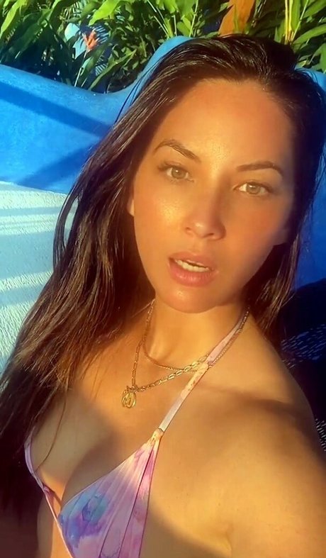 Olivia Munn high quality model pics
