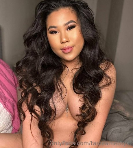 tasteamethyst model perfect pic