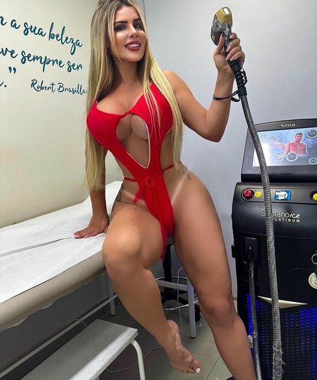 Denise Rocha exclusive star photos