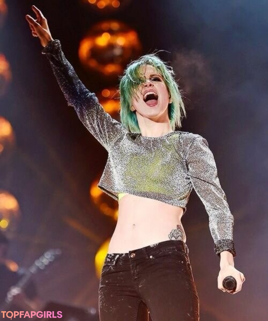 Hayley Williams star adult pictures