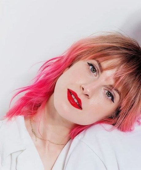 Hayley Williams model hot pictures