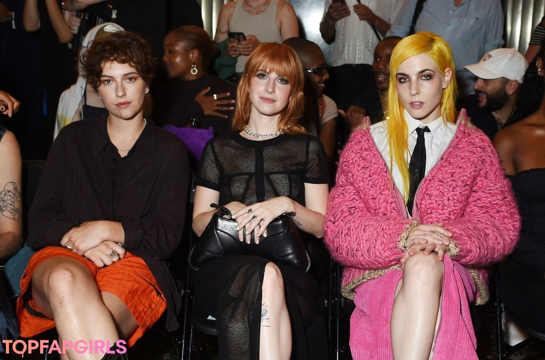 leggings onlyfans free nude galleries