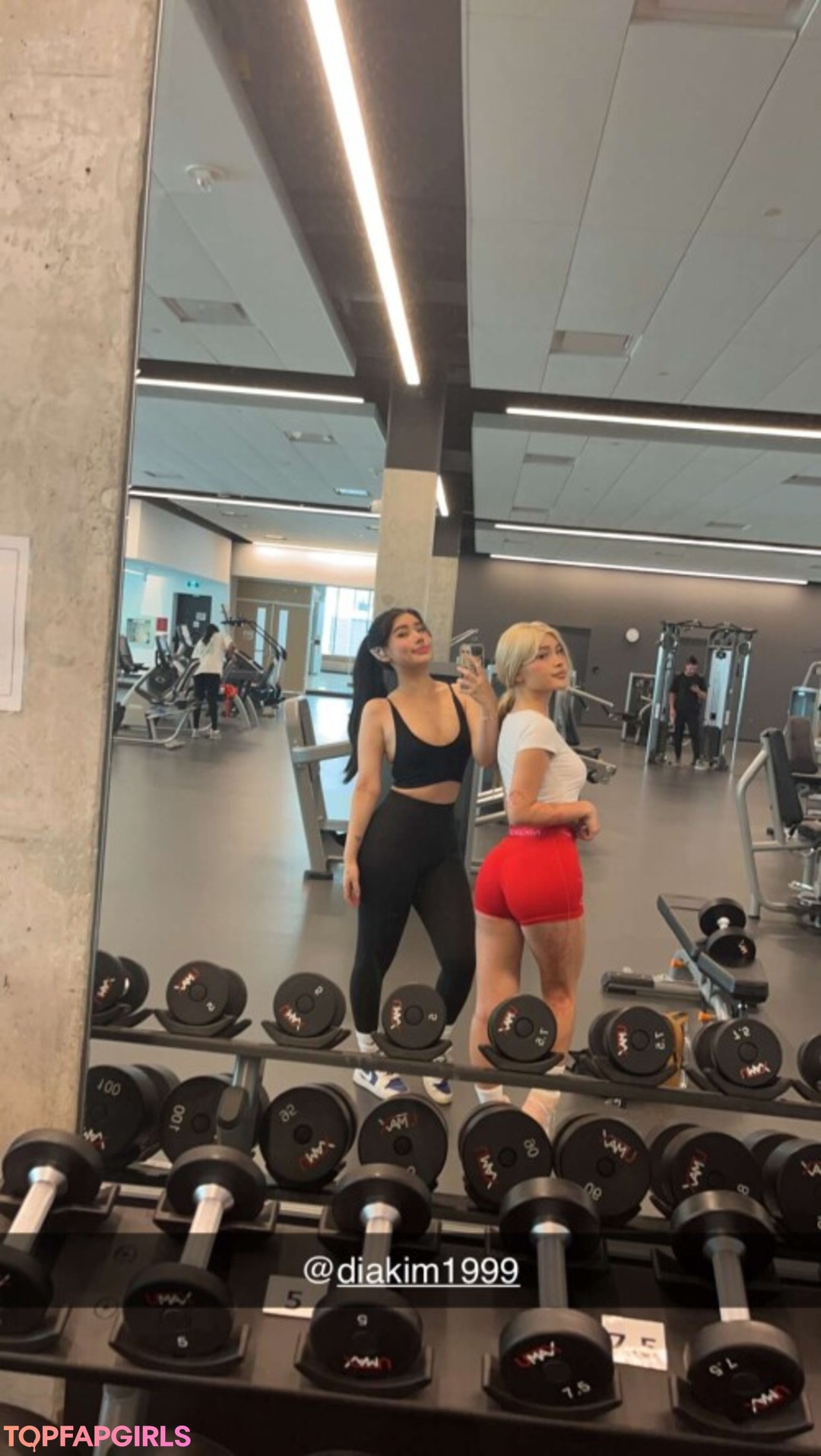 secretary onlyfans pretty picture