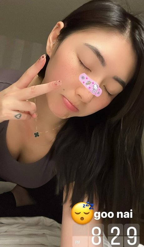 xChocobars model photo