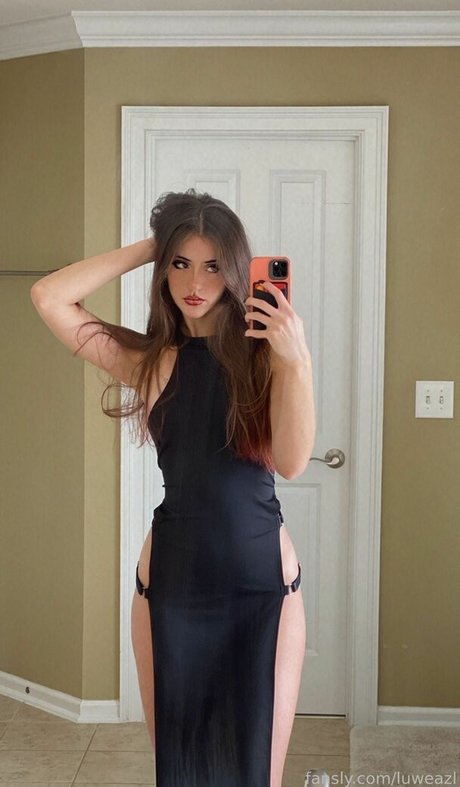 luweazl sex actress picture