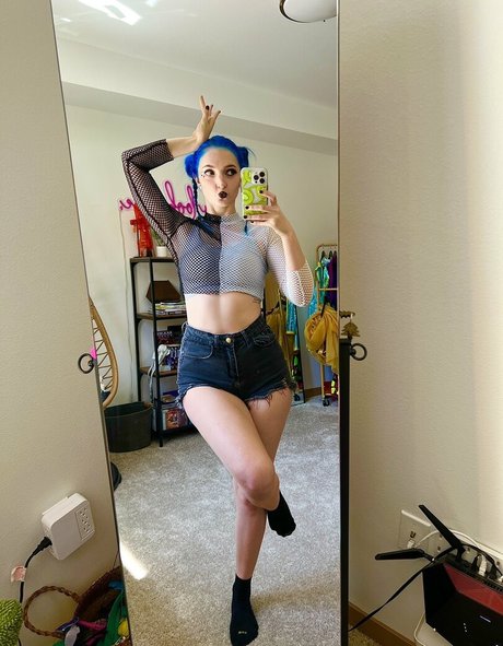 milf young onlyfans porno image