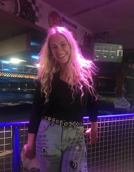 shemale fucks girl onlyfans hot sex picture