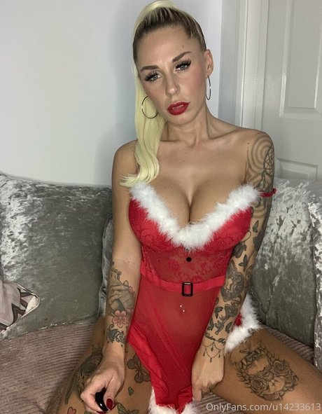 Hotwifey star sexy picture