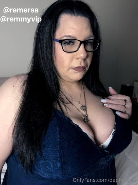 daphnetae model hot picture