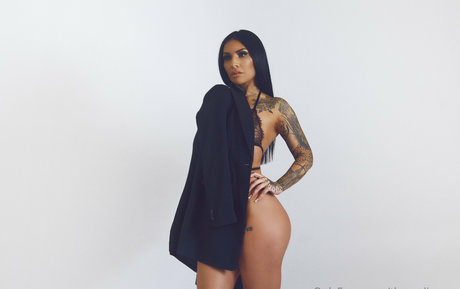 therealjpuma model adult photos