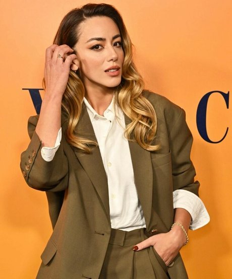 Chloe Bennet nude star img