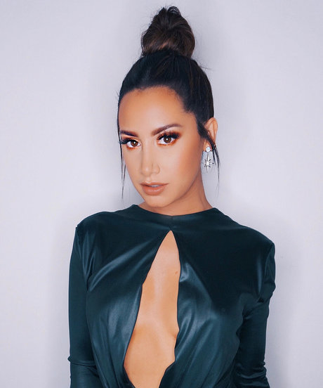 Ashley Tisdale beautiful star gallery