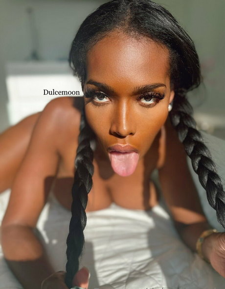 dulcemoonvip perfect pornstar gallery