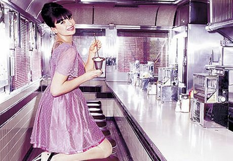 Gizzi Erskine beautiful pornstar image