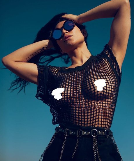Cassie Steele sex star pics