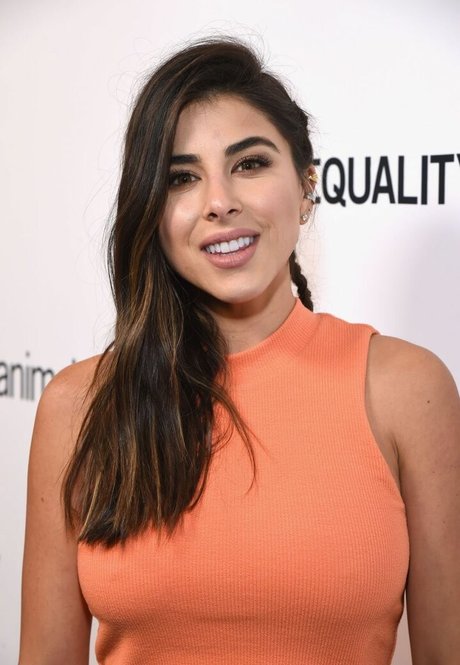 Daniella Monet exclusive model pic