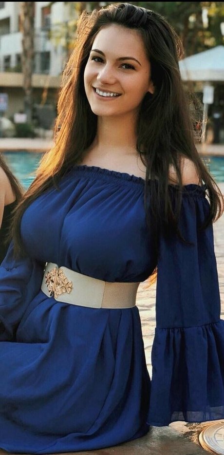 AlexiaRaye profile image