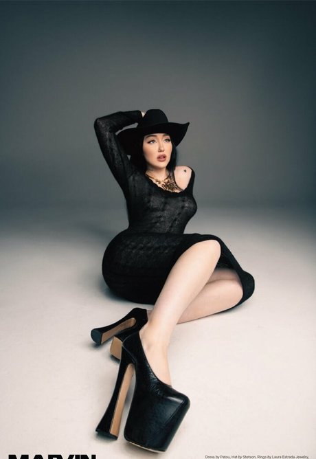 Noah Cyrus pornstar nudes pics