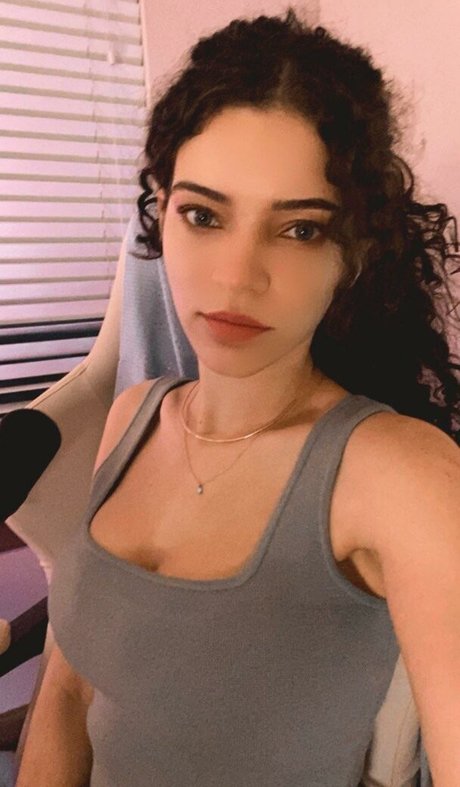 Brittany Venti exclusive star picture