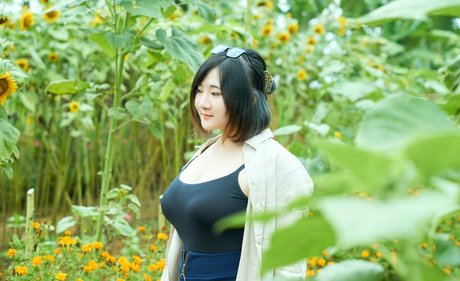 milf young onlyfans sexy archive