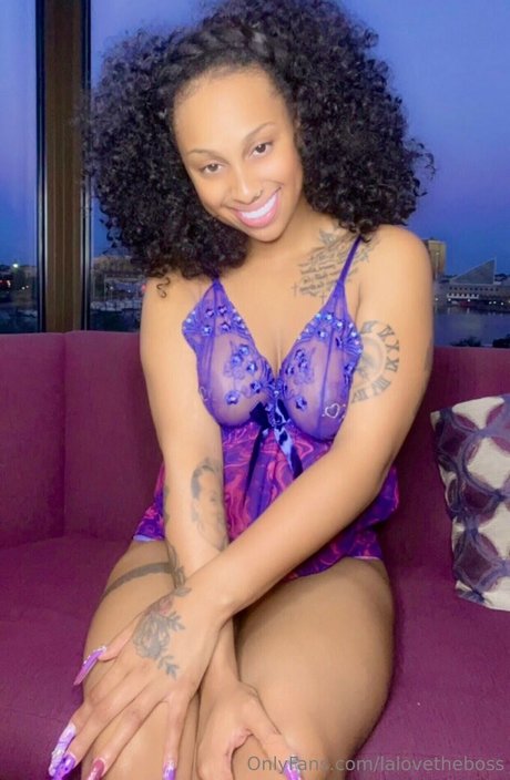 Lalovetheboss xxx model photo