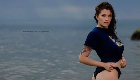 Chloe Maddren naked actress img
