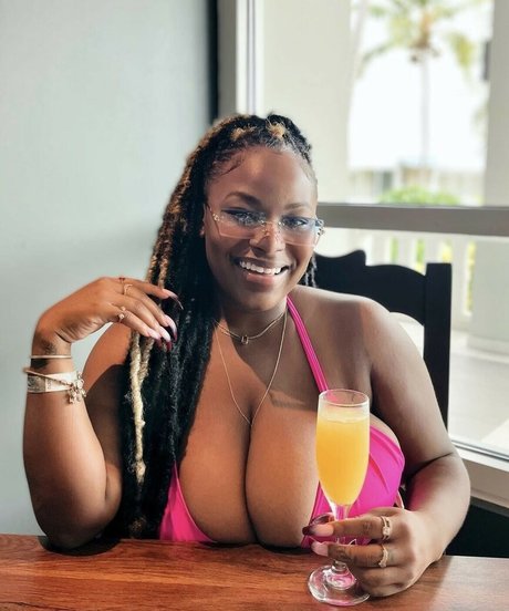 msolurin top profile image