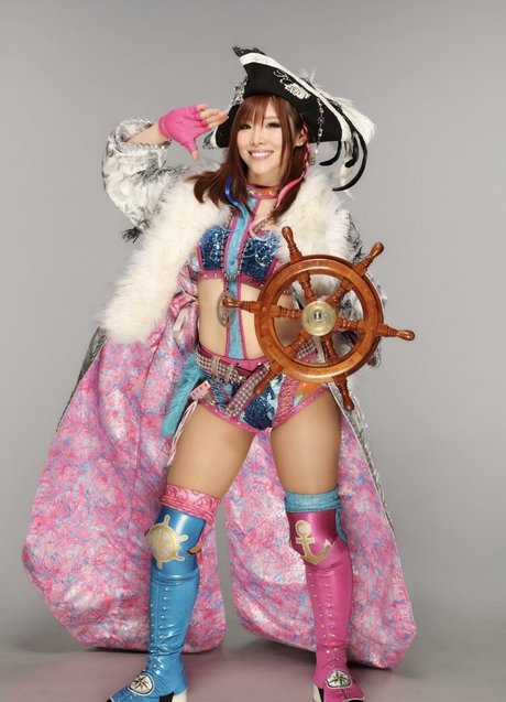 Kairi Sane erotic model images