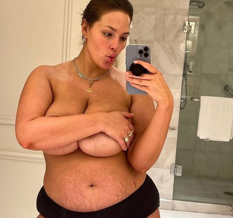 Ashley Graham nude pornstar archive