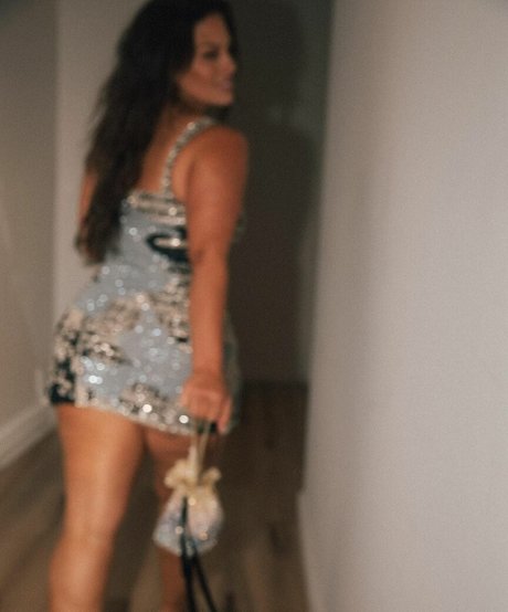 Ashley Graham model sexy photos
