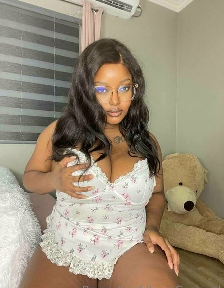 ilovecaramel hd model img
