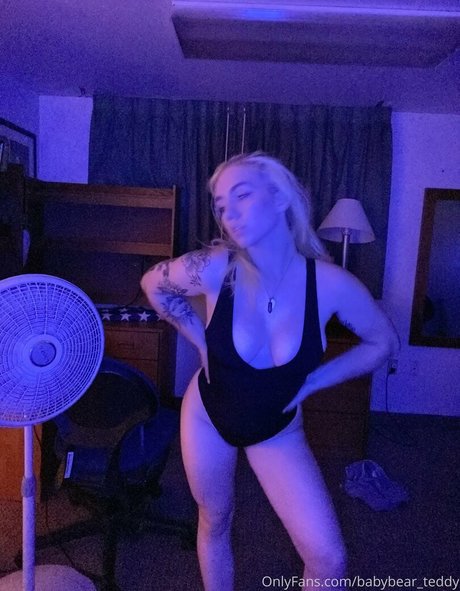 leggings onlyfans free nude pic
