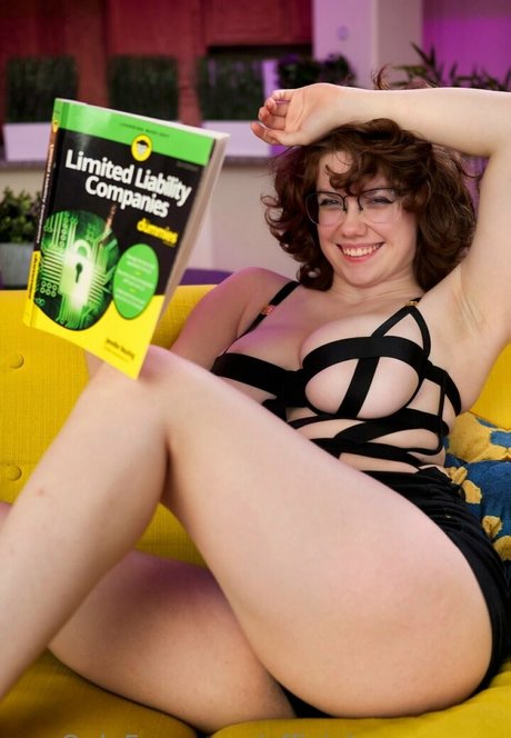 officialmorganrae star pornographic images