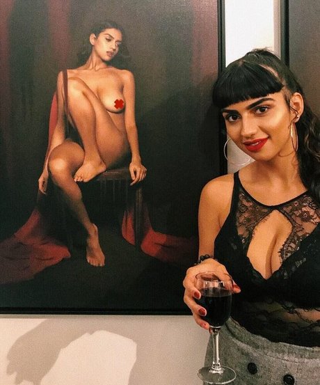 milf fake tits onlyfans hd photos