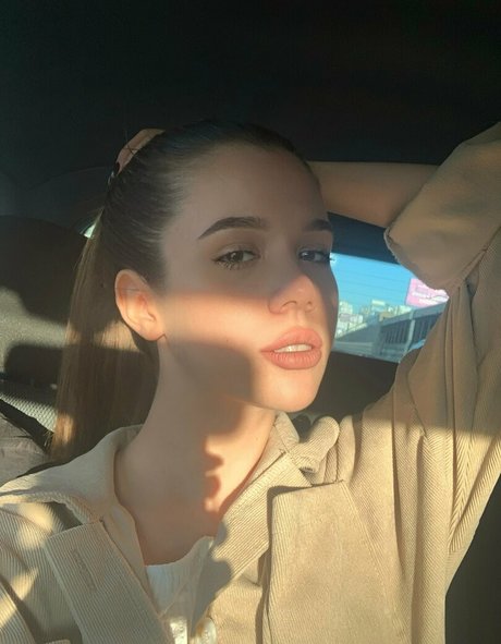 lollitta on fire xxx pornstar gallery