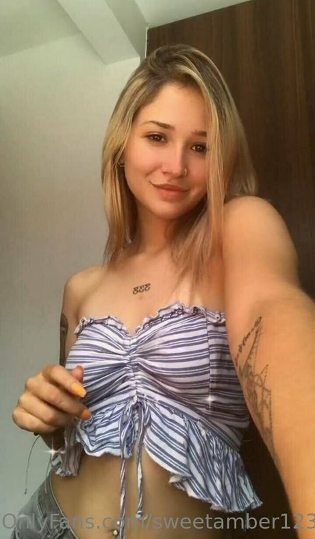 camil0530 hot model pics