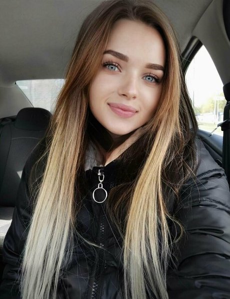 blonde midget onlyfans beautiful archive