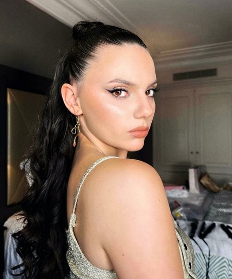Dafne Keen porn star pics