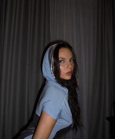 Dafne Keen star sexy img