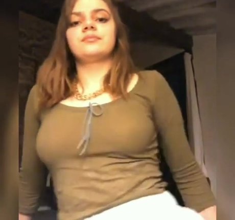 Dafne Keen sexy pornstar image