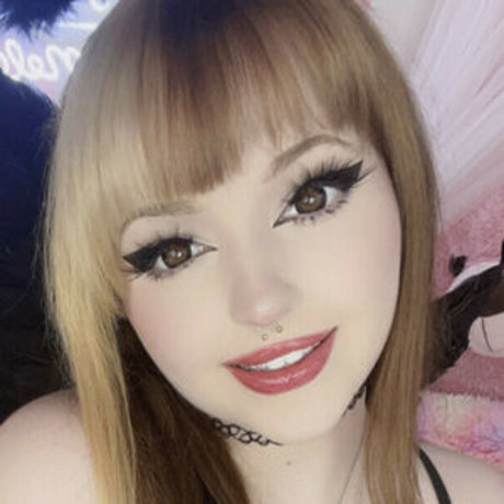 cutie jossii sex model gallery