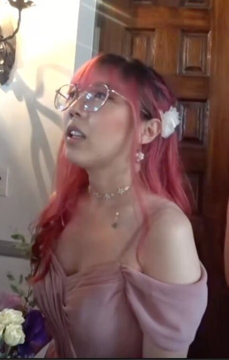 LilyPichu model sex photo